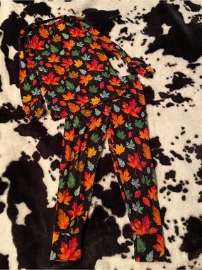 Bums and Roses Fallow the Leader Limited Edition Size 5/6 LS/P Bamboo Pajamas
